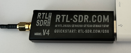 Picture of the RTL-SDR Blog V4 device